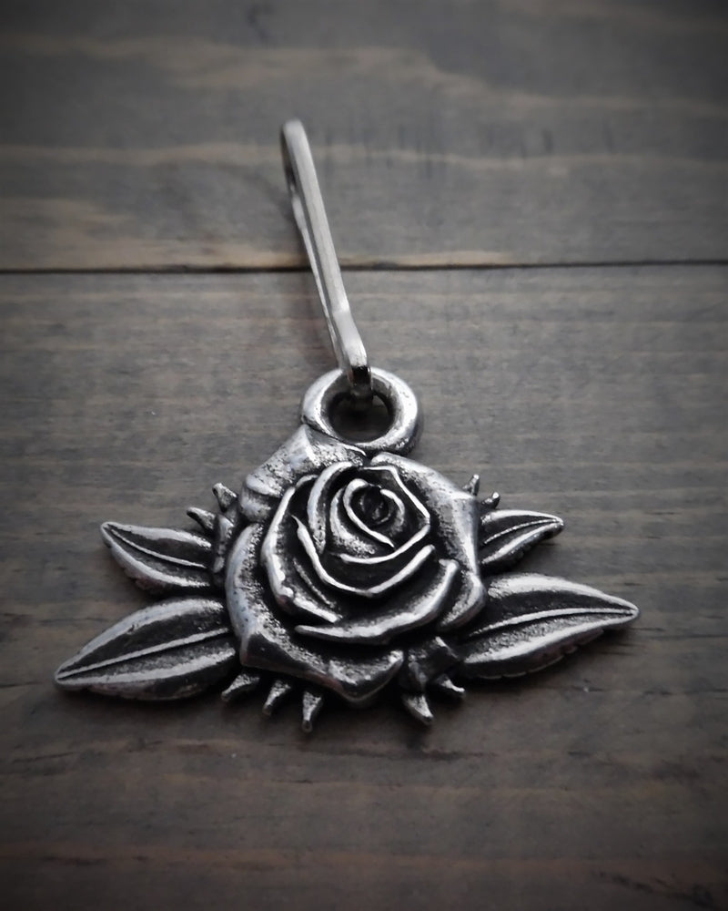 BZP-25 Rose Zipper Pull